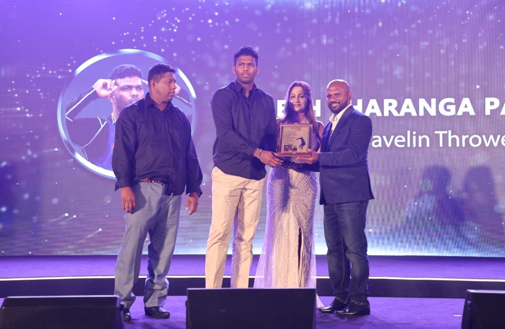 Award Presentation & Guest of Honor